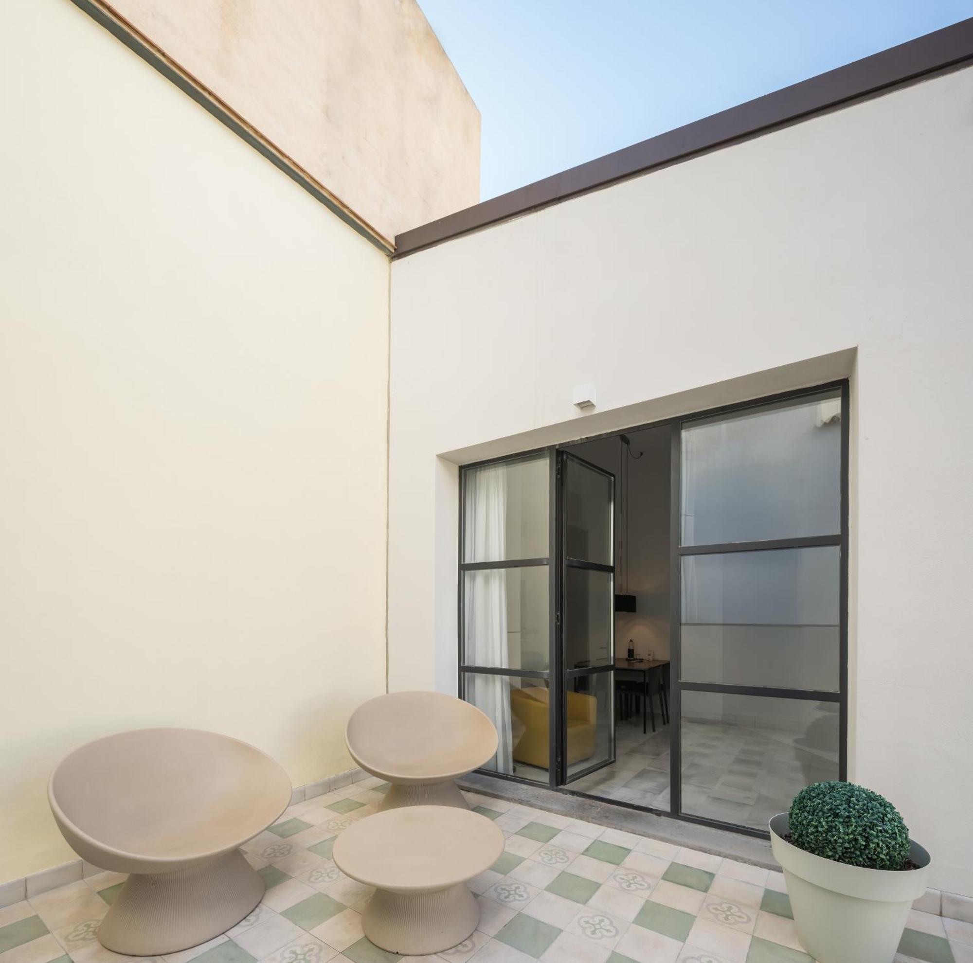 Feten Valencia Exterior photo